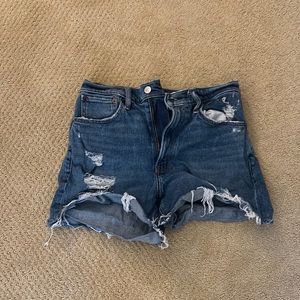 Abercrombie & Fitch Jean Shorts - size 26/2